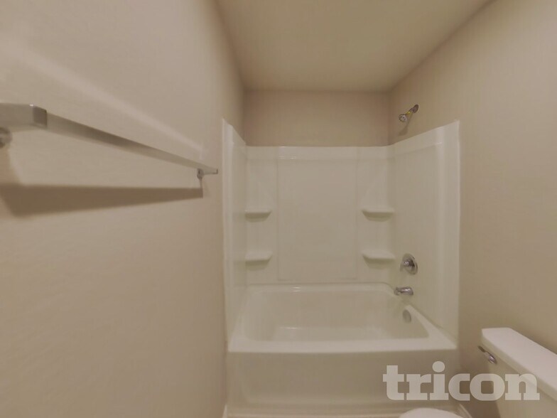 Building Photo - 13722 Dariens Path