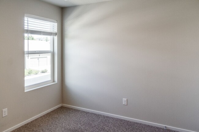 Building Photo - 5813 W Georgetown Ln