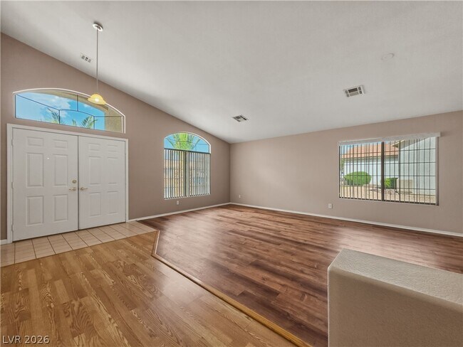Building Photo - 1037 Blue Lantern Dr