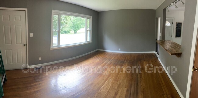 Building Photo - 2911 Davis St SE