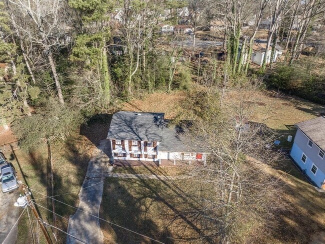 Building Photo - 2500 Celina Ct