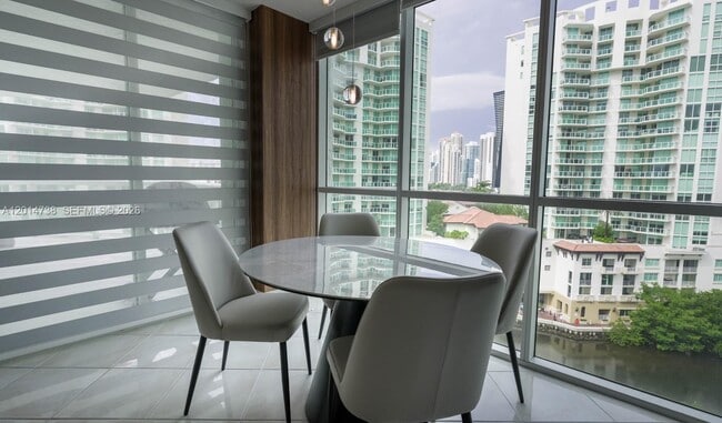 Building Photo - 16400 Collins Ave