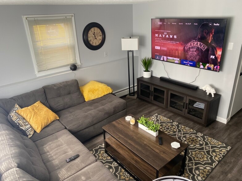 living room - 34 Hayes Ave