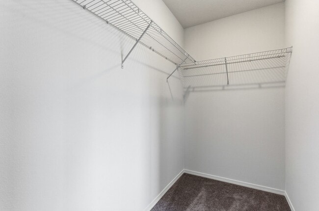 Building Photo - 1334 N Wilhelm Wy