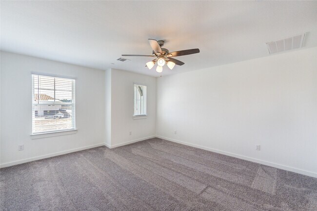 Building Photo - 11914 Carvalho Dr
