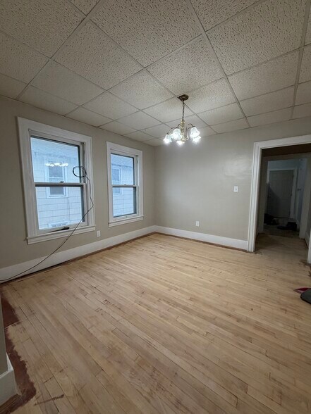 Building Photo - 911 Lamb St