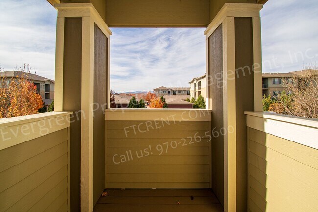 Building Photo - 5020 Cinquefoil Ln