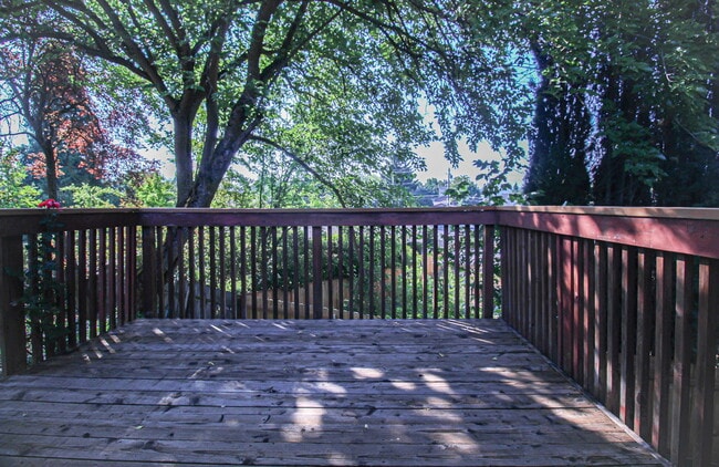 Building Photo - 2670 Fijian Way