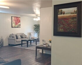 Building Photo - 1409 Paseo Del Oro