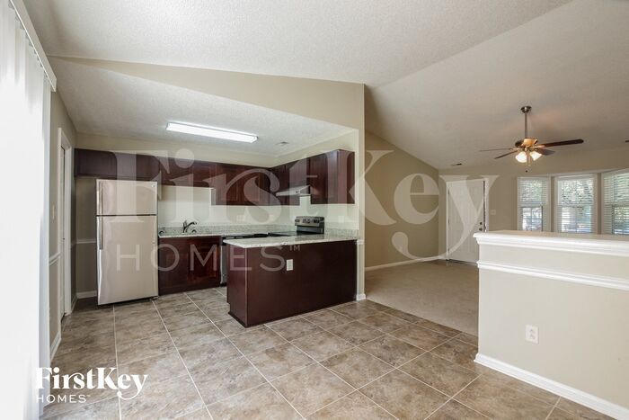Building Photo - 3204 Faircroft Way