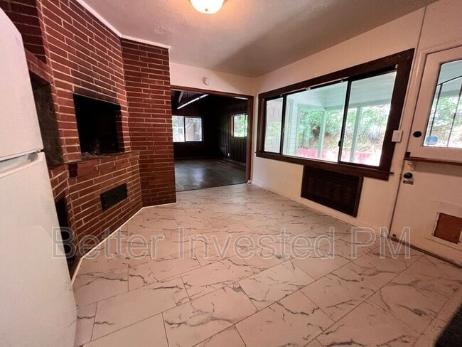 Building Photo - 24665 Birch St