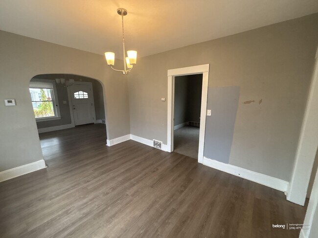 Building Photo - 3366 W 88th St