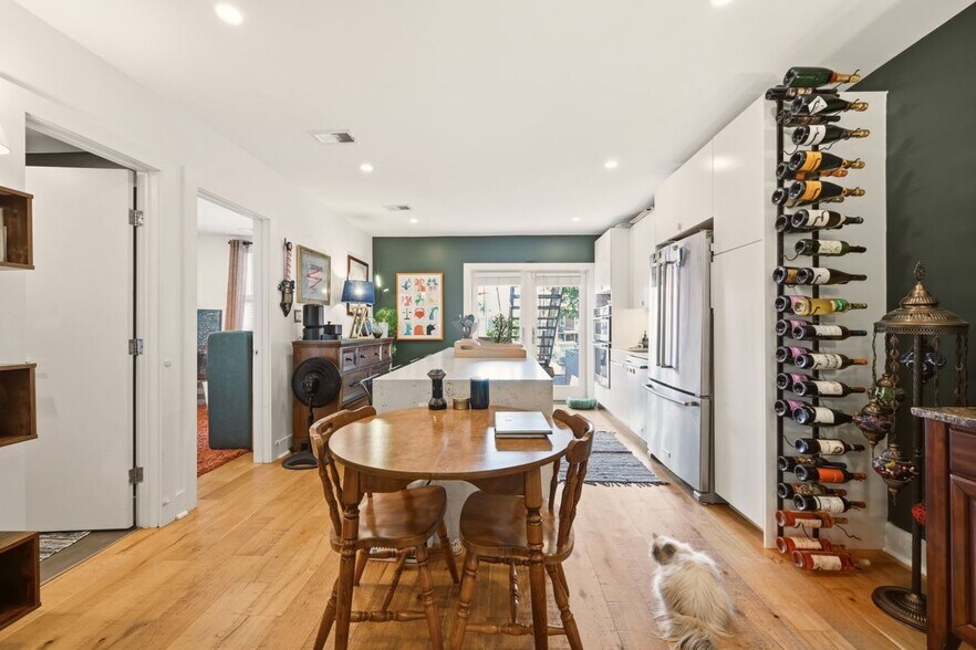 Building Photo - 1221 Oates St NE