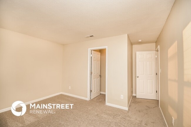 Building Photo - 10448 Bellchime Ct