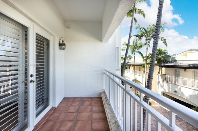 Building Photo - 1415 Sunset Harbour Dr