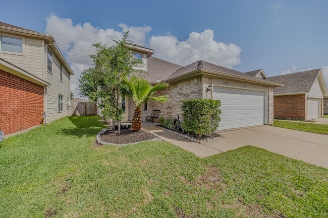 Building Photo - 7243 River Pines Dr