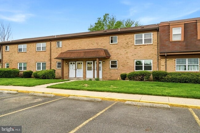 Building Photo - 1137 Kaye Ct
