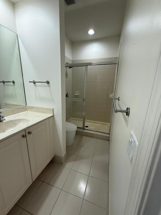 Building Photo - 705 SW 147th Ave