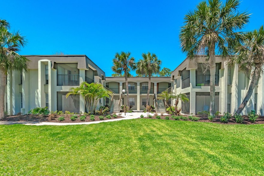 Building Photo - Imperial Village