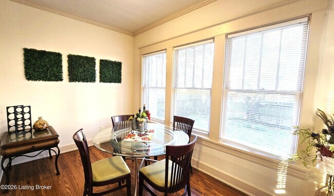 Building Photo - 1375 S 1st St