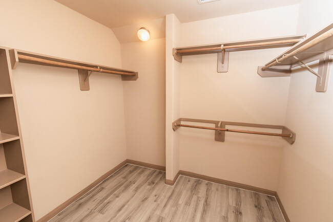 Building Photo - 5707 Long Arbor Ln