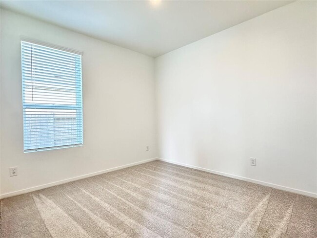 Building Photo - 2524 Lago Costa Dr