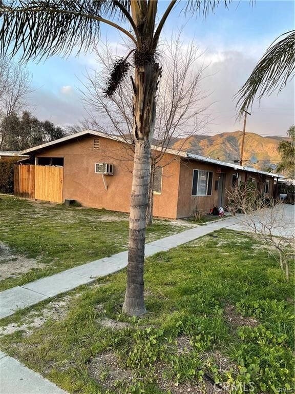 Building Photo - 157 W Washburn Ave