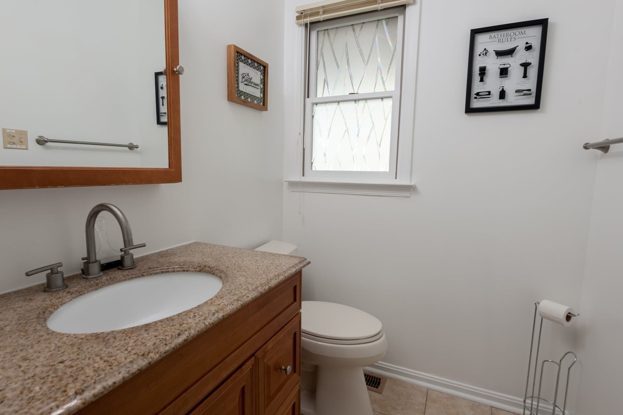 Bath - 202 Chinaberry Dr