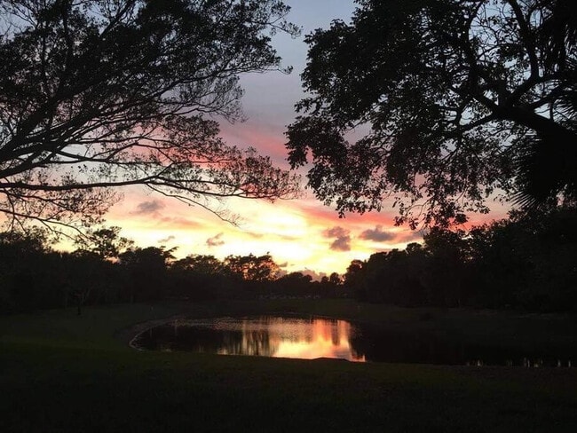 Building Photo - 5748 SE Riverboat Dr