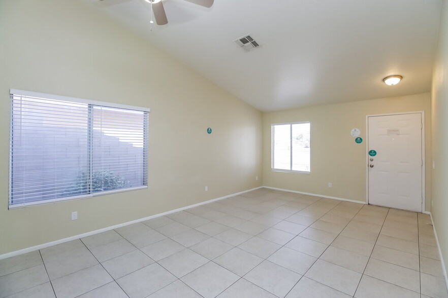 Building Photo - 16048 W Desert Bloom St