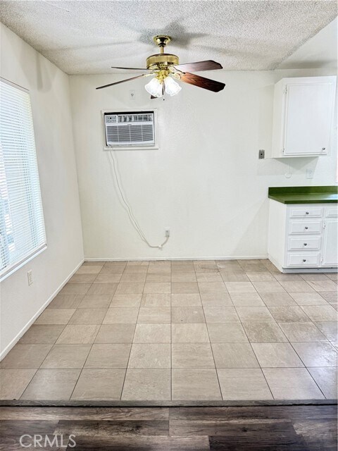 Building Photo - 420 E Blueridge Ave