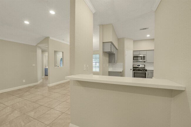 Building Photo - 21211 Park Mt Dr