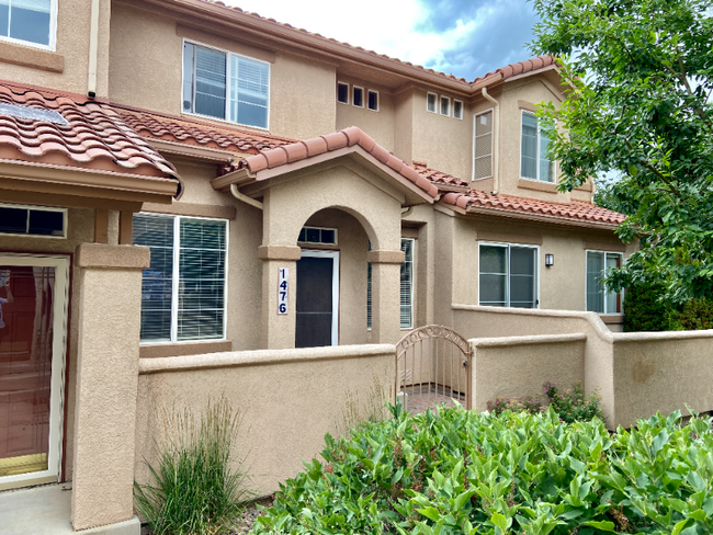 Building Photo - 1476 Courtyard Heights