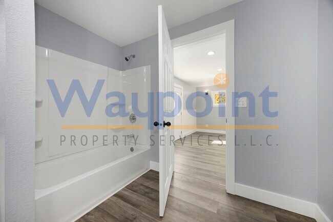 Building Photo - 3800 S Crystal