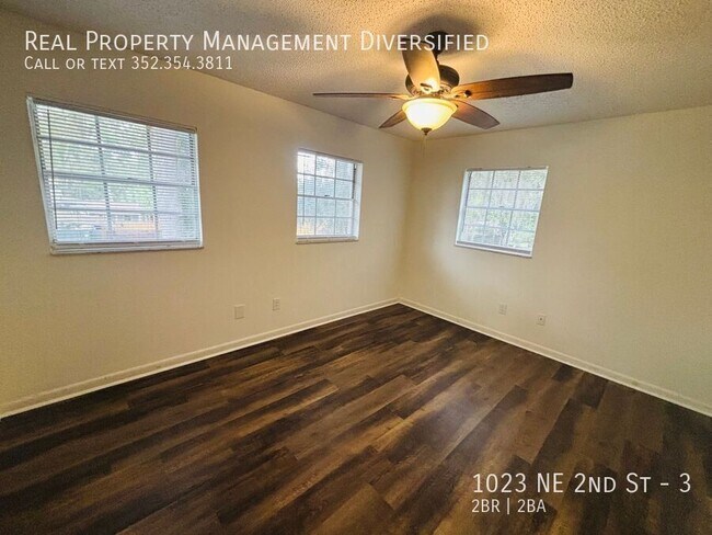 Building Photo - 1023 NE 2nd St