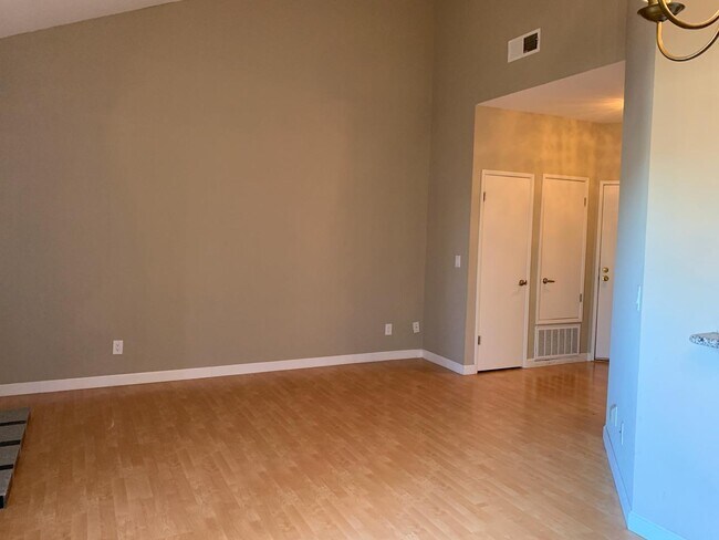 Building Photo - 3725 Terstena Pl