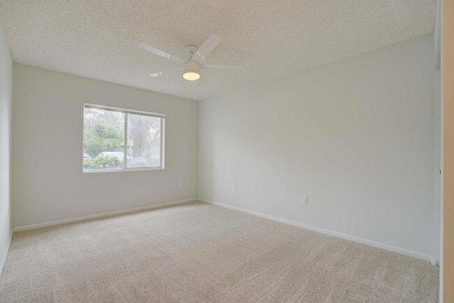 Building Photo - 266 Village Blvd