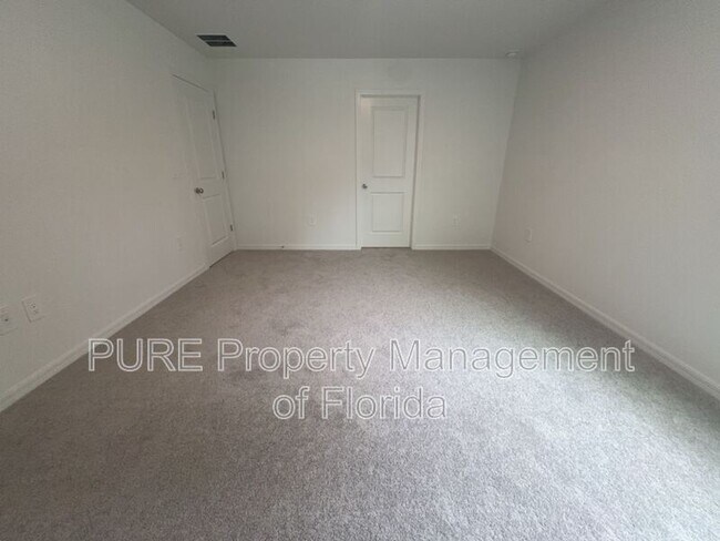 Building Photo - 1304 NW 48th Terrace