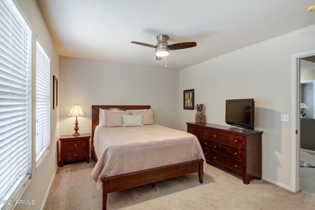 Building Photo - Fantastic Chandler Home!