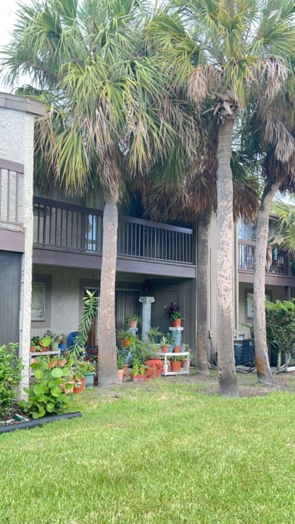 Building Photo - 2 Bedroom, 2 bathroom condo For Rent in Town N Country!