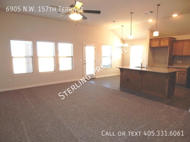 Building Photo - 6905 NW 157th Terrace