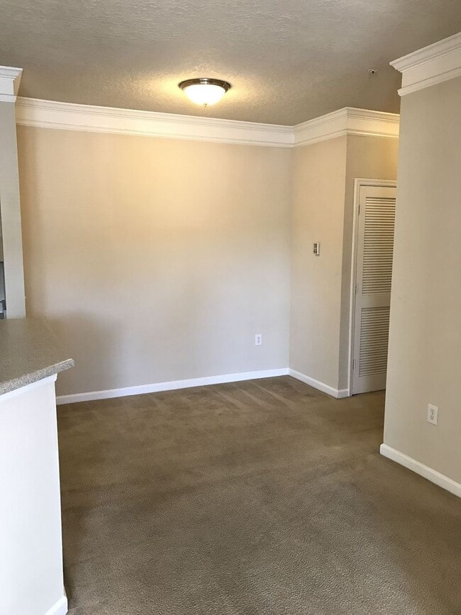 Building Photo - Just Listed!  2/2 Second Floor Unit Located at the Beautiful Mirabella Condominiums