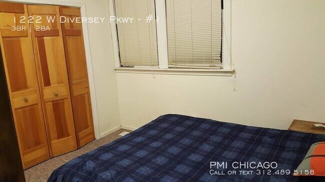 Building Photo - 1222 W Diversey Pkwy