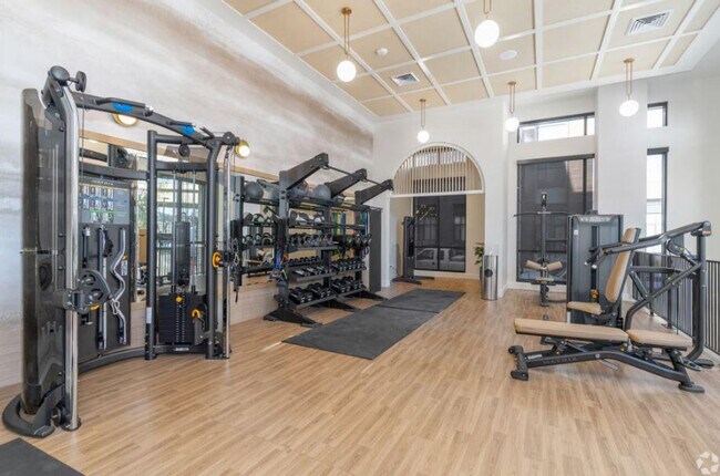 Building Photo - 1985 NW Savier St