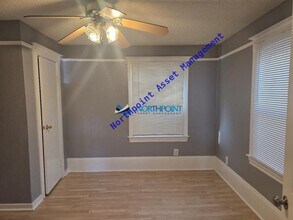 Building Photo - 525-527 14TH STREET