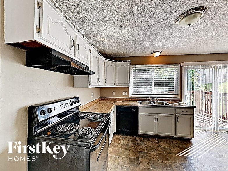 Building Photo - 6832 Chilham Dr