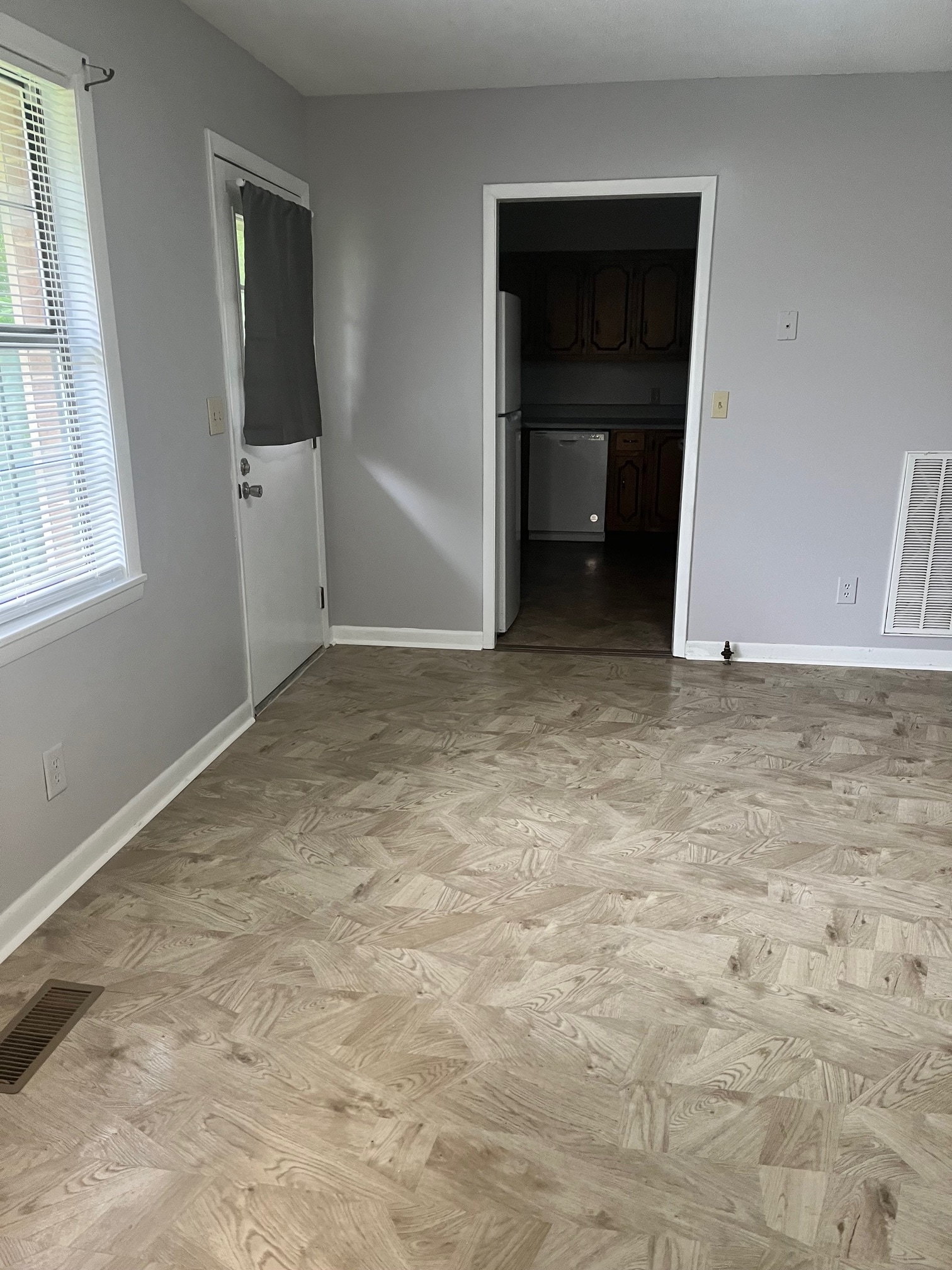 Diningroom area/backdoor - 824 S 6th St