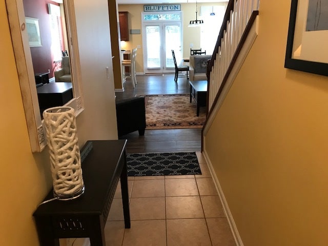 Entry - 27 Sugar Maple Ln