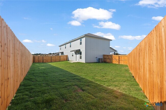 Building Photo - 106 Levi Court