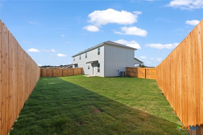 Building Photo - 106 Levi Ct